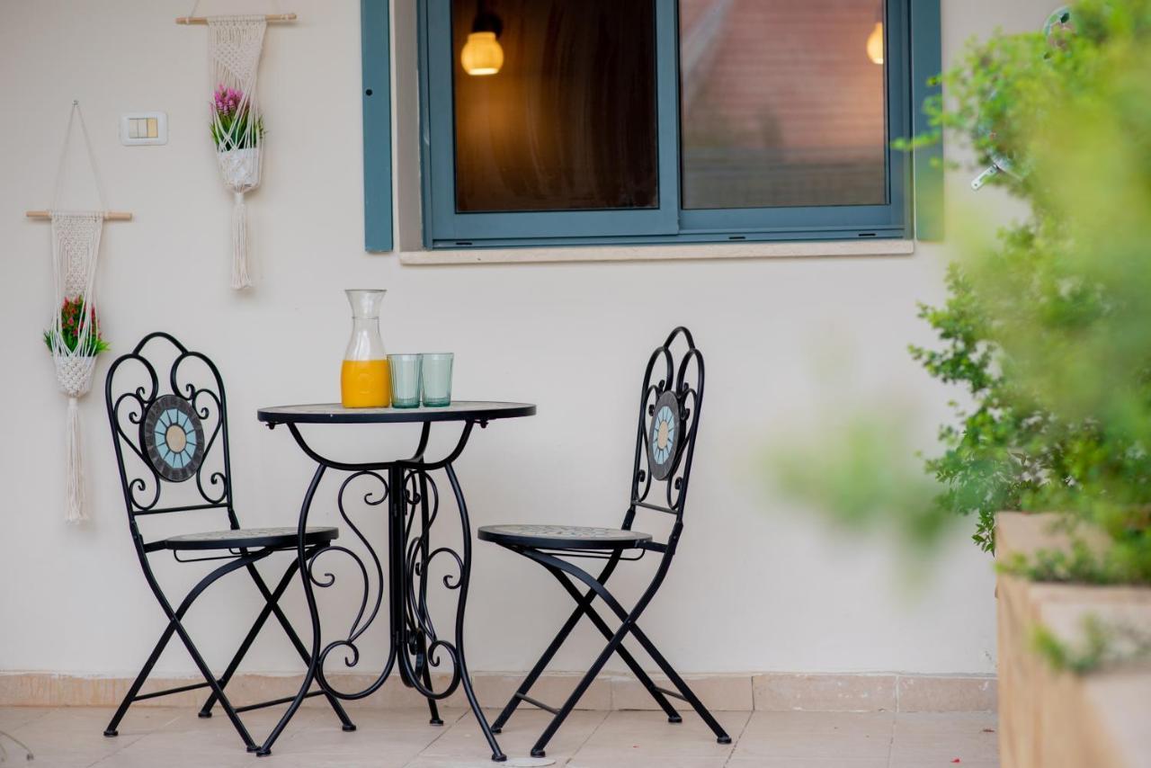 אבנון - אירוח מדברי Vila Yeruham Exterior foto
